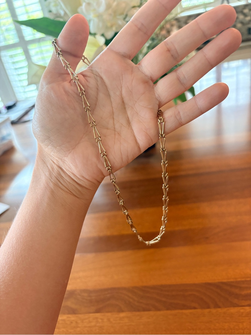 Elegant 9k Gold Fancy Link Necklace only slightly above melt value of 300$